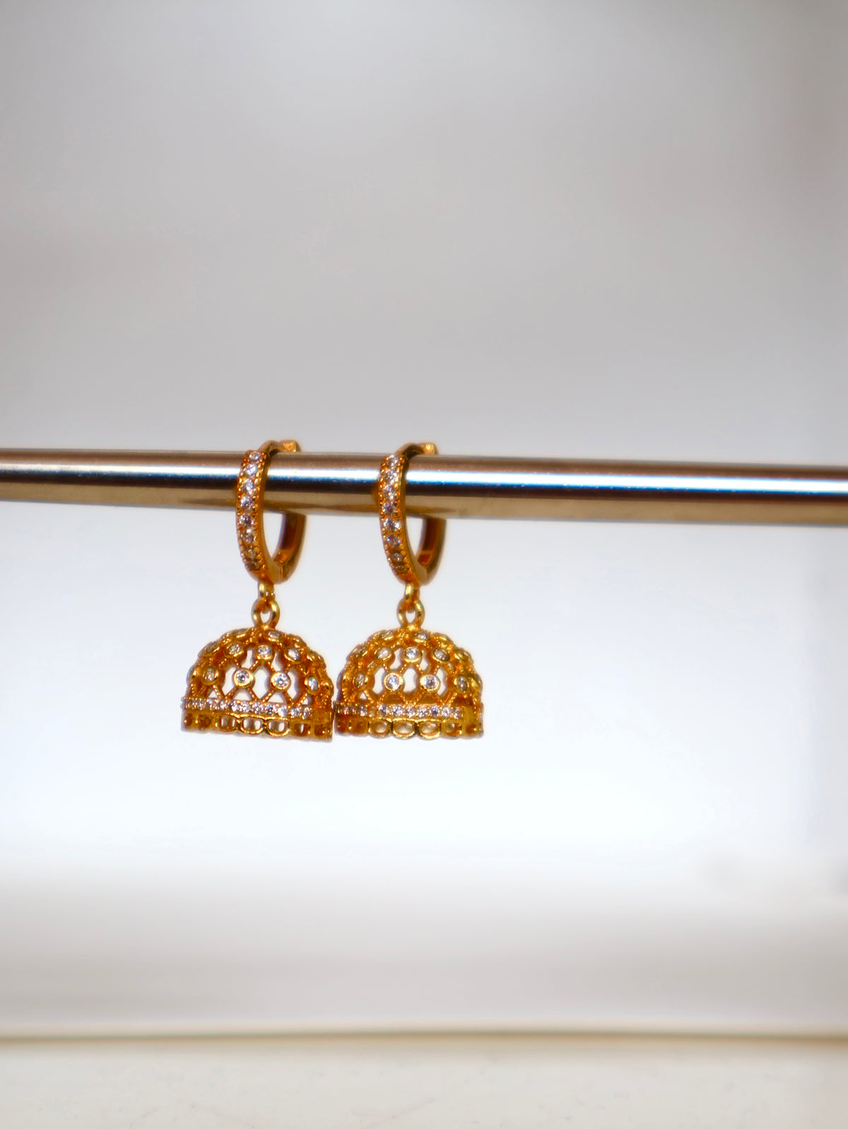 aakhi jhyal Jhumka