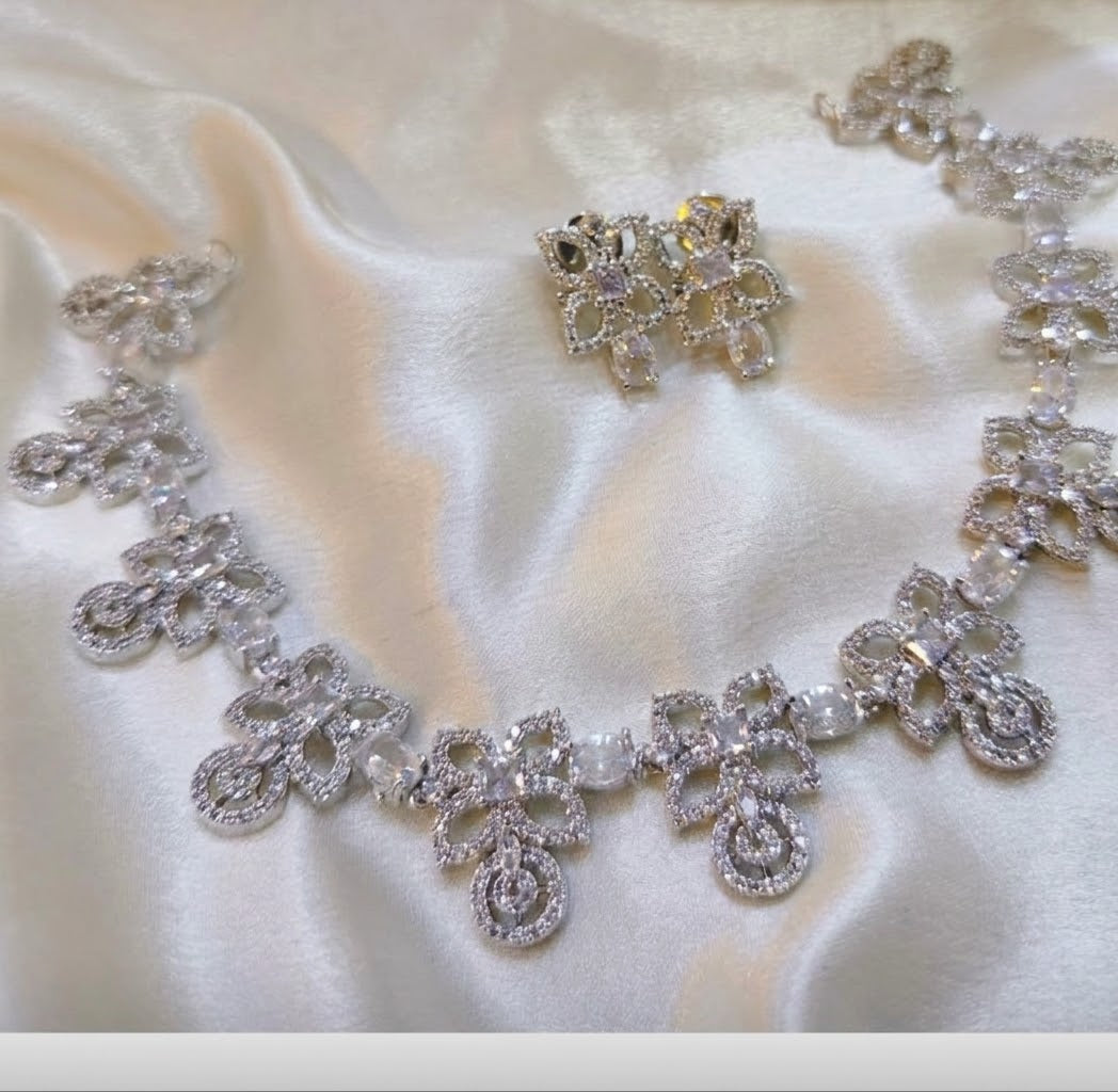 Floral Collar Necklace