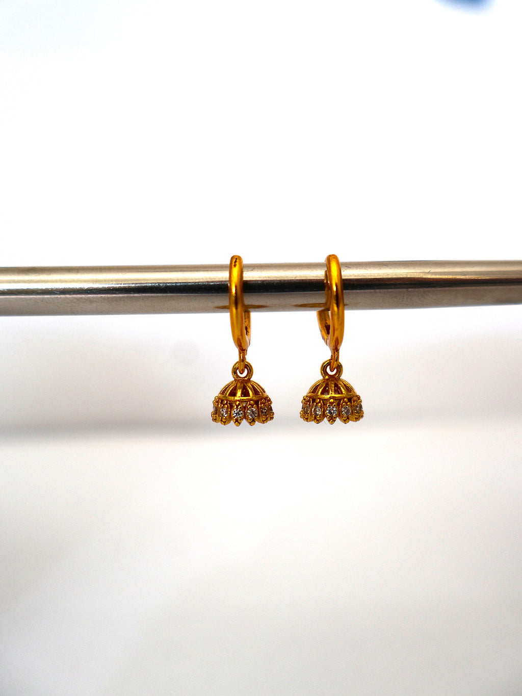 Maya hoops
